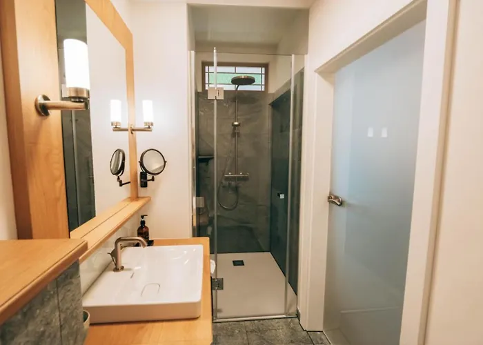 Zum Goldenen Loewen *